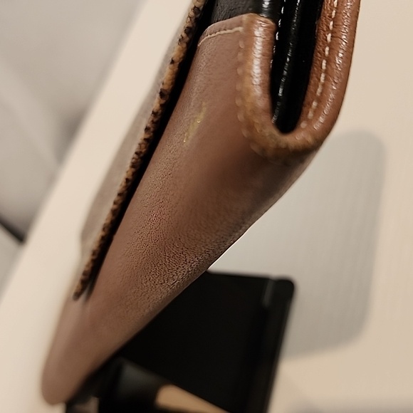 Chloe Long Envelope Wallet With Authenticity Card - Picture 14 of 16